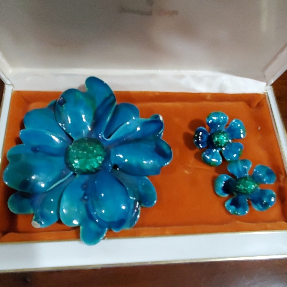 Vintage Broach & Earrings